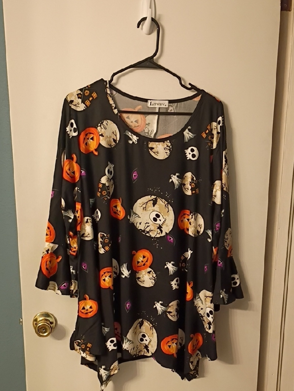 Black Halloween Pumpkin & Skull Tunic Blouse With 3/4 Sleeves Ruffled 4 XL